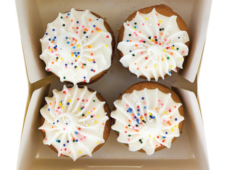 B&R Cupcakes Sprinkled Vanilla 4pk For Sale